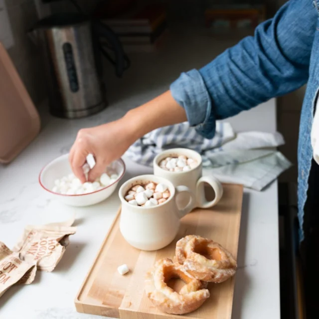 There’s nothing quite like gathering around and making hot cocoa with your loved ones☕🎄 

Traditions like these become even sweeter in your Holt home. Here’s to family moments that warm the heart and make your house feel like home this holiday season ❤️

What are some of your favorite holiday traditions at home? COMMENT and let us know down below!