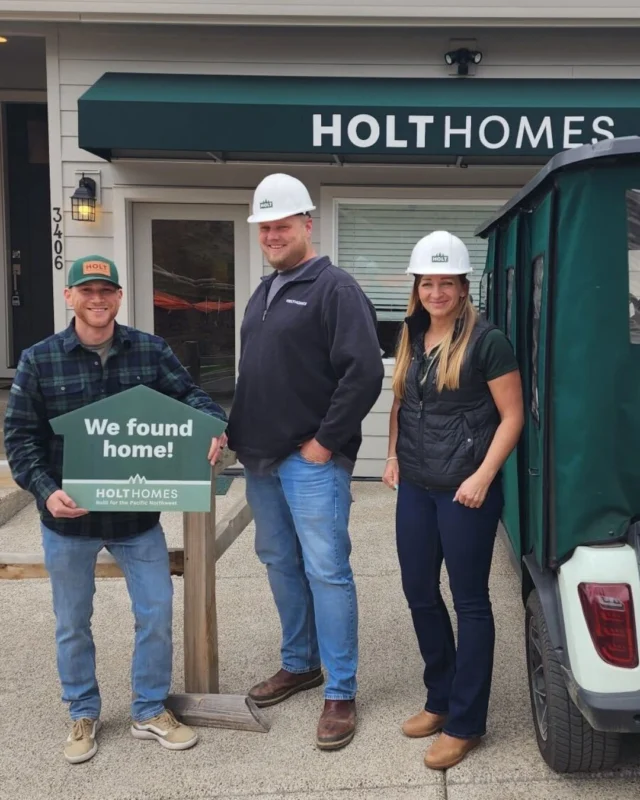 When you believe in what you build, you buy one! Huge congrats to Hayden on closing on his new home.

#HoltHomes #HoltHomesPNW #pnwhomes #home #homeinspiration #realestate #newhomeowner