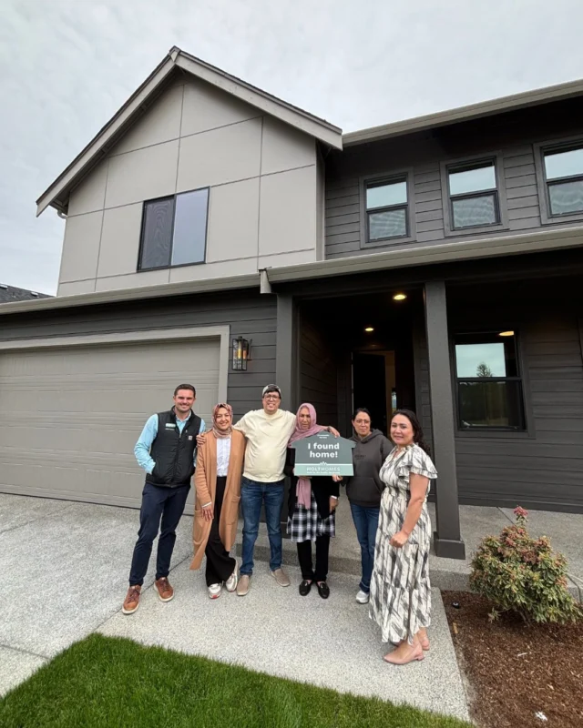 Ali, Shogofa, & Samia — welcome to Glacier Pointe in Tehaleh!

We’re so happy to have you as part of the community, and we can’t wait to see the memories you make in your new home. 

Are you interested in living in this community? Click the link in bio to take the virtual tour

#HoltHomes #HoltHomesPNW #pnwhomes #home #homeinspiration #realestate #washingtonrealestate #tehaleh #BonneyLake