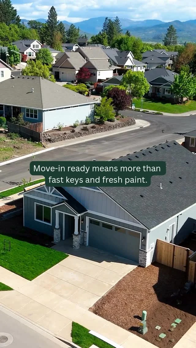 The 1594 keeps it easy: one level, plenty of space, and natural light that follows you from room to room.

Tour this model home at the link in bio. 

#HoltHomes #HoltHomesPNW #pnwhomes #home #homeinspiration #realestate #moveinready
