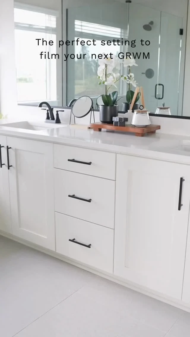 Start your day in a space made for calm and style 🛁✨ Bright, spa-inspired, and designed to make every morning feel effortless.

#holthomes #holthomespnw #grwm #homeinspiration #bathroomgoals