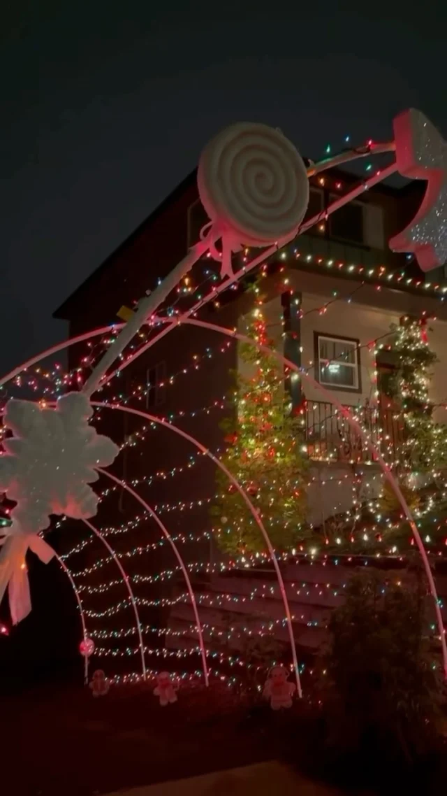 We turned our walkway into a Christmas light tunnel with a little gingerbread twist ✨🍪 Just a small way to spread cheer, smiles, and a bit of holiday magic through our neighborhood.

If it makes even one person slow down, smile, or snap a photo - then it’s worth it 🫶 Happy holidays from our gingerbread lane🎄

#holthomespnw #pnwliving #happyholidays