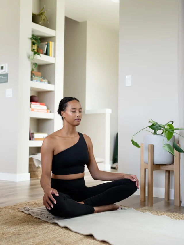 Pause. Breathe. Stretch. 🧘‍♀️

The winter season doesn’t have to slow down your wellness routine. At home, you can carve out quiet moments, turn everyday spaces into a personal retreat, and stay centered all season long.