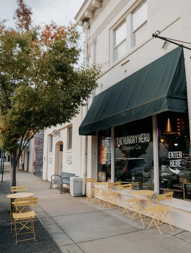 Middlebrook puts you in the heart of Sherwood, OR with top-rated schools that make school drop-offs easier, local shops and cafes that turn errands into little joys, and parks where weekend walks become moments you look forward to. It is not just about where you live, it is about the everyday perks that make life feel full, connected, and rooted in community🫶