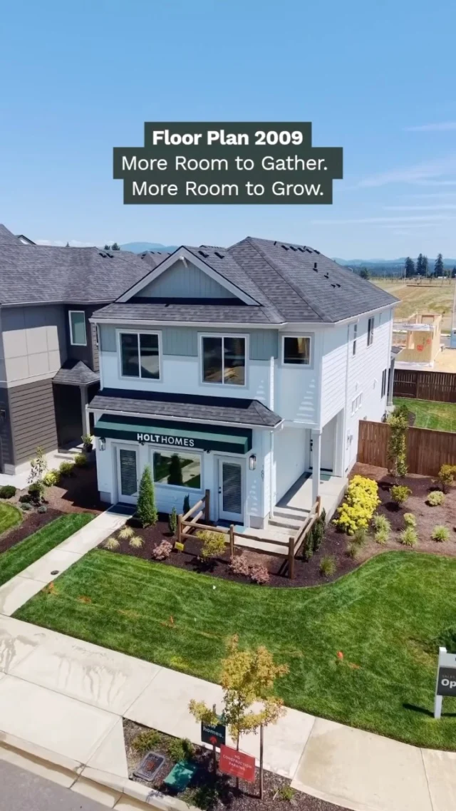 Picture this: Morning coffee at the oversized island. Movie nights in the loft. Dinner on the covered patio. A spacious primary suite waiting at the end of the day. Dreamy right?

🏡 Floor Plan 2009
📍 Harmony Heights, Vancouver, WA